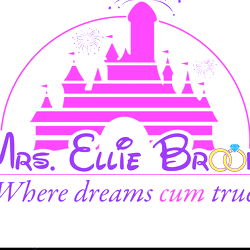 Ellie Brooks (🌴Soccer mom next door🌴) photo