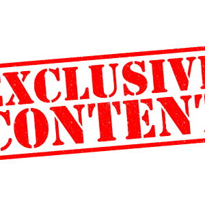 Lady Glam is writing... 😈 photo