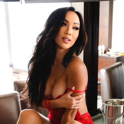 MinnieMichele Your #1 Golf Babe photo