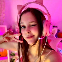 🍓 LittleKitty69 photo