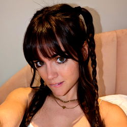 Leah Ray ✨VIP✨ photo