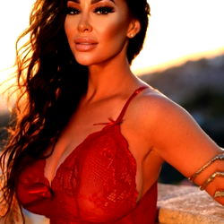 Lady Amanda Rendall photo