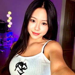 Hanna Zuki OF's Cutest Asian Girl ๐ photo