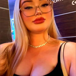 Valería ˖ . ݁𝜗𝜚. ݁₊ photo