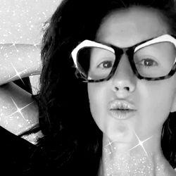 BETI'S SELFIES photo