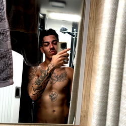 🄸🅅🄰🄽 🄹🄴🄽🄽🄴🅁 🦊 photo