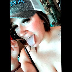 Shelbs 🤘🏼 photo