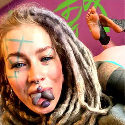 Anuskatzz (FREE OF) photo