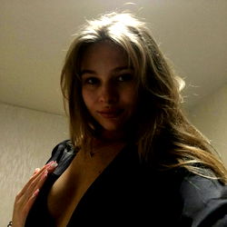 🥥 Christina Aries 🥥 photo