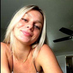 Brittany Ashley 🤍💙 photo