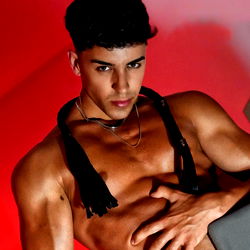 Adrián López photo