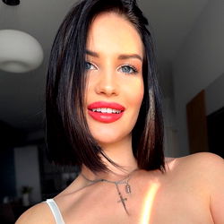 Vikki Secret🍭 photo