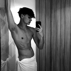 Nick Bryce (FREE) photo