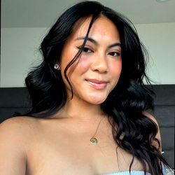 ZAMORA 💕 𝐁𝐄𝐒𝐓 𝐂𝐎𝐋𝐋𝐄𝐆𝐄 𝐎𝐍𝐋𝐘𝐅𝐀𝐍𝐒 photo