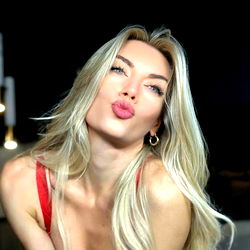 Sexy Maier ❤️ photo