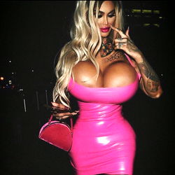 💕Bimbo Nicki 💕 photo