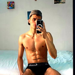 Derek Caicedo 🇨🇴 photo