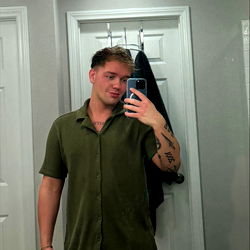 Joshua Lewis 💦 Solo Page photo