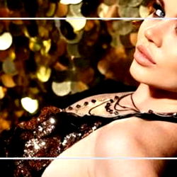 𝐌𝐈𝐒𝐒 𝐑𝐄𝐃𝐇𝐄𝐀𝐃🦊 photo