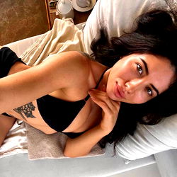 Kara Xaen | READ BIO photo