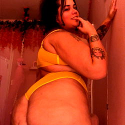 Your Phat GF 😘 photo