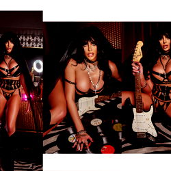 BREED ME!🤰 6'1 HAIRY KITTY 😻 photo