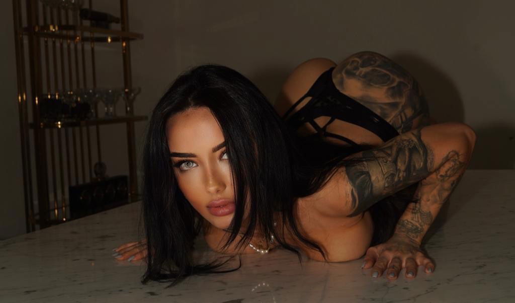 Cherry Rebelle photo