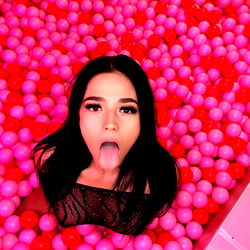 Emilie Berube 🥵 photo