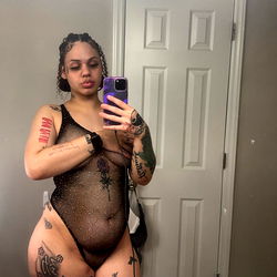 BIIG MAMA 🥀🖤 THE BADDEST 🖤 photo