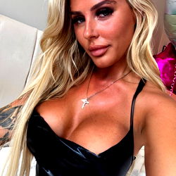 🎂𝐁𝐃𝐀𝐘 𝐆𝐈𝐑𝐋𝐘🎂 DAISY 🌸 photo