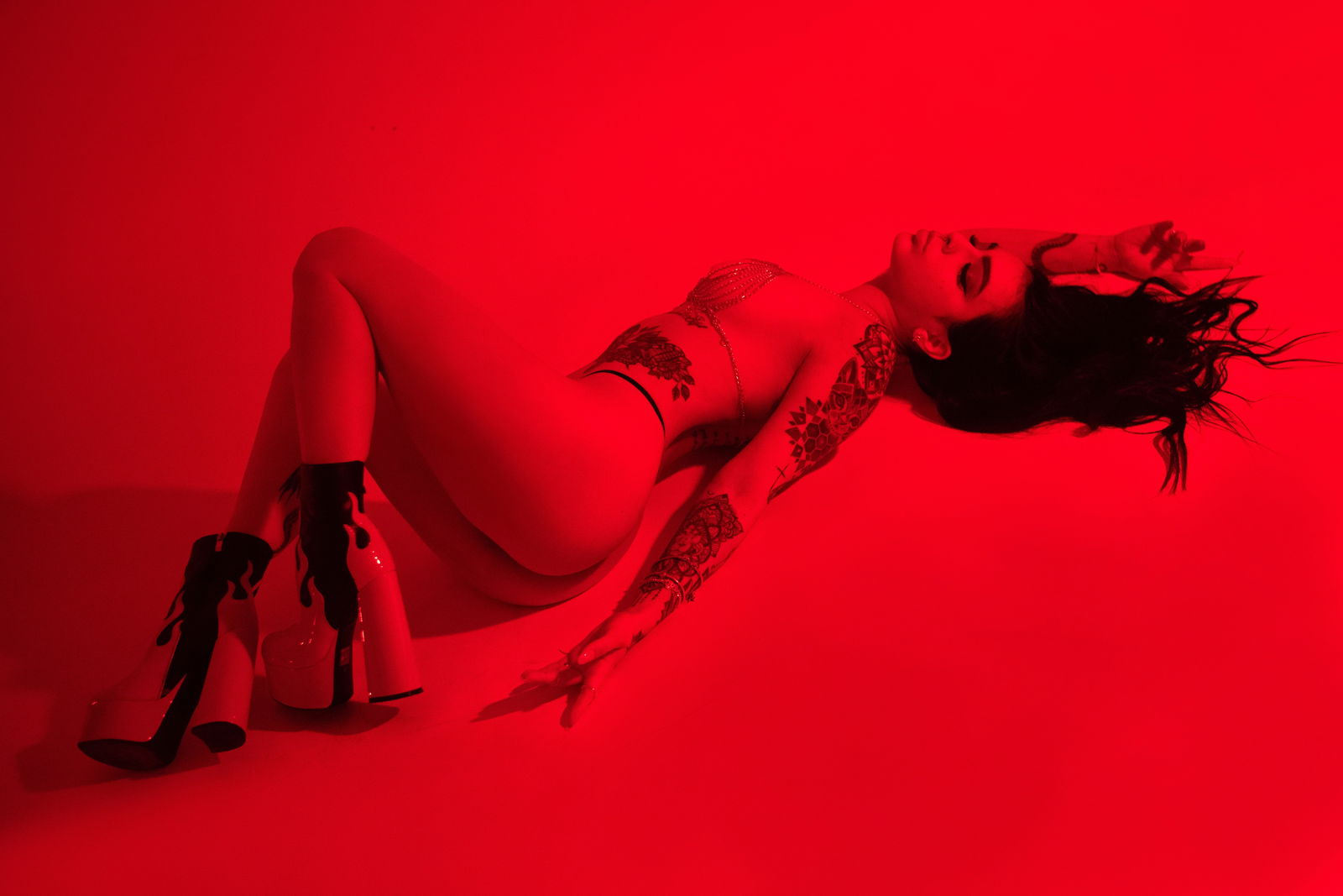 MikaelaADOC🦋 photo