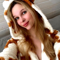 🍓 LittleKitty69 photo