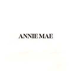 Annie Mae🤍🌩️ photo