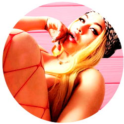 DrippingPreggo👑 photo