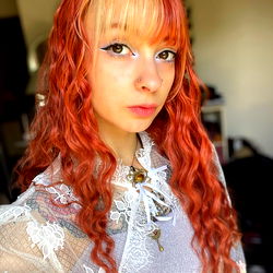 Lilith 💜😈 photo