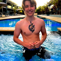 Brad Cockpitt 🚀 photo