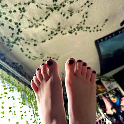 𝔠𝔬𝔯𝔞 🖤 photo