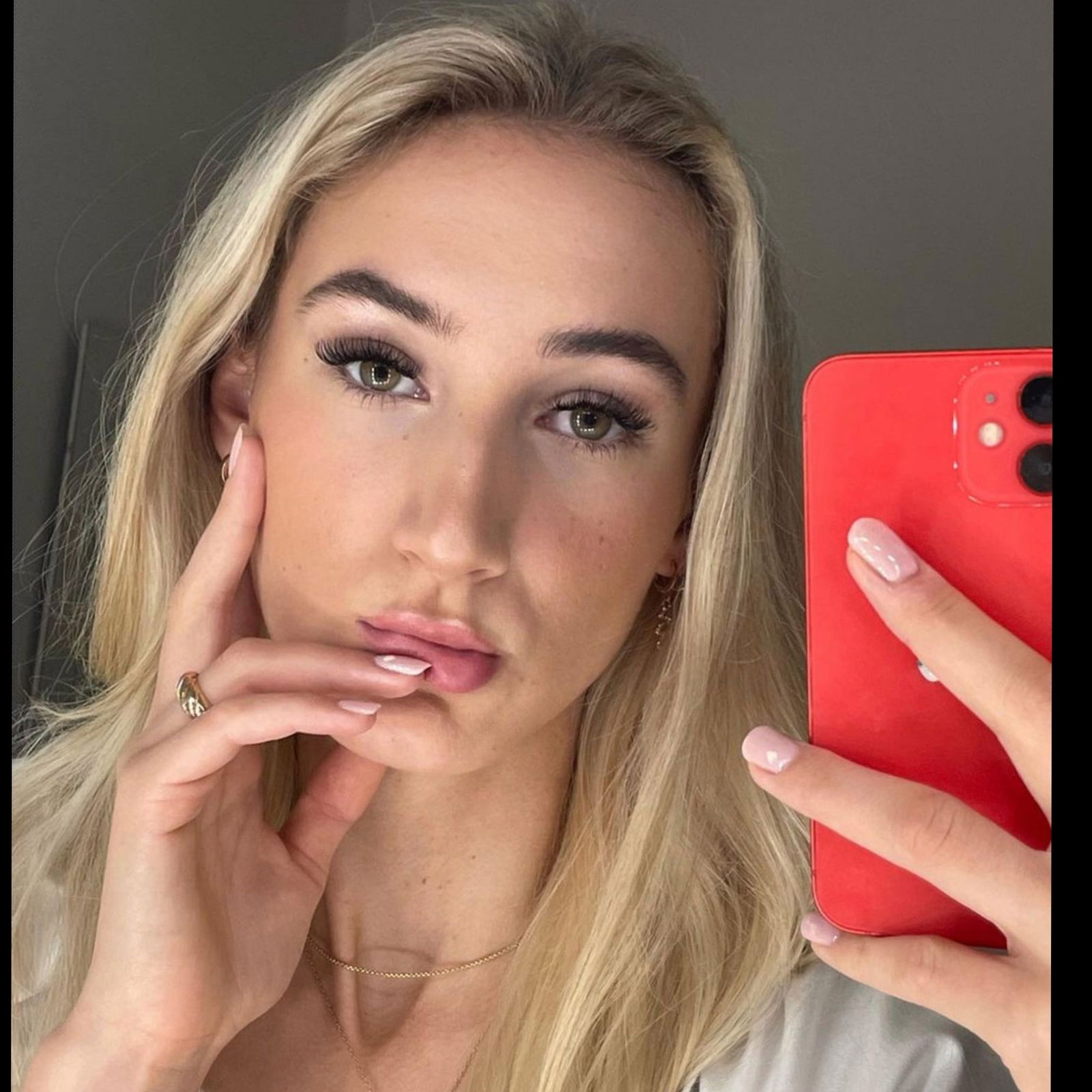 Hailey Anderson photo