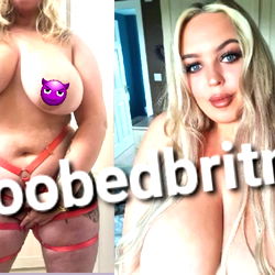 𝘽𝙍𝙄𝙏𝙉𝙀𝙔 👅 TIP $5 FOR PUSSY BUNDLE 💦 photo