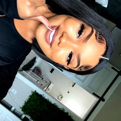 VELVET👩🏽‍❤️‍💋‍👩🏽 photo