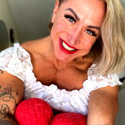 Muscle Diva Heather Armbrust photo