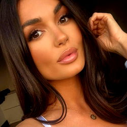 India Reynolds photo