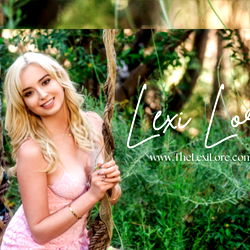 Lexi Lore ๐ photo