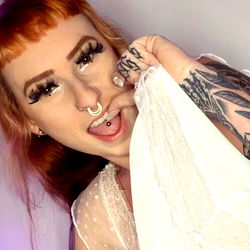 ℙ𝕥𝕚𝕥𝕖 𝕀𝕟𝕜𝕖𝕕 💋 photo