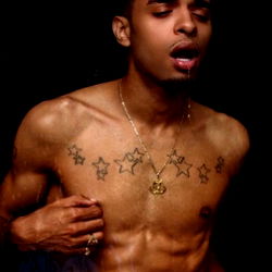 Theboyinthepic photo