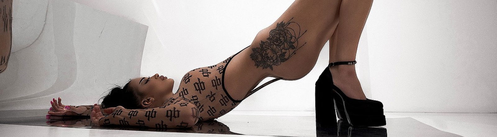 B E L L A 🖤 AMOUR photo