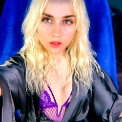 The best sq**t on ONLYFANS😈 photo