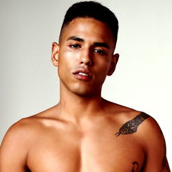 𝙇𝙊𝙉𝙎𝙊 photo