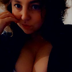 Miss Jen💚Promos - Contests - Creator 🇨🇦 photo