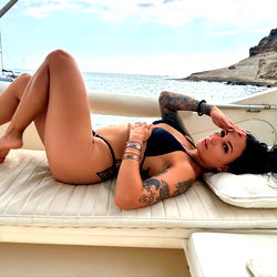 โจ๐๐ก๐๐ข๐ ๐ ๐ฆ๐ข๐ง๐ข๐โจ photo